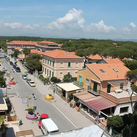 Daire Alberto Quadrilocale A 150m Dal Mare