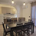 Alberto Quadrilocale A 150m Dal Mare * 马里纳-迪卡斯塔涅托