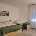 Alberto Quadrilocale A 150m Dal Mare 公寓 马里纳-迪卡斯塔涅托